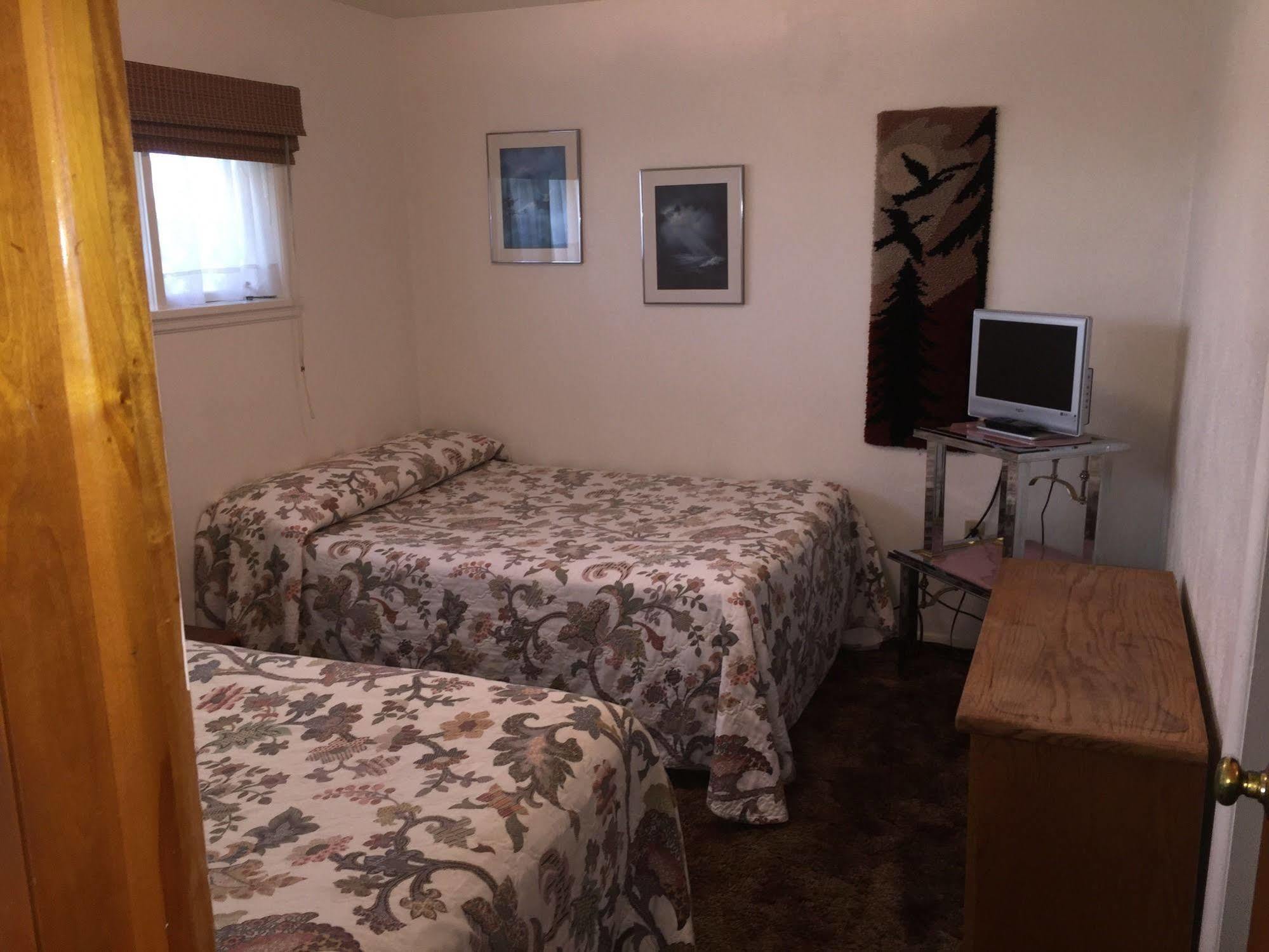 The Davenport Motel Экстерьер фото